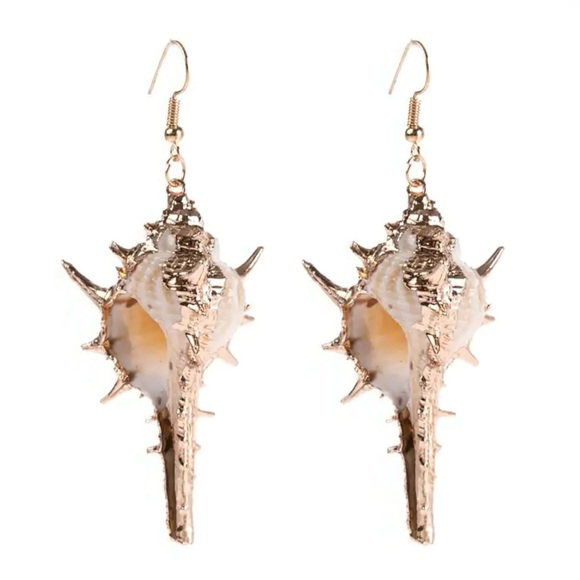 “Spiny Murex” Echinate Spiky Conch Shell Mermaid Beach Ocean Gold Dipped Earring - Picture 4 of 16